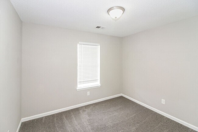 Building Photo - Beautiful Home for Rent in  Barry Farms Ph2 Subdivision!