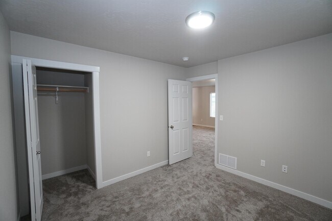 Building Photo - 13776 S Piano Ave