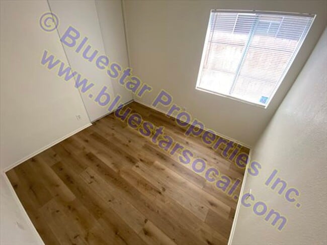 Building Photo - Now Renting Single Story Home with 2 Car Attached Garage In Hesperia!!