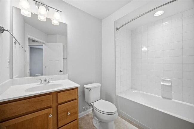 Building Photo - 628 Bushwood Alley