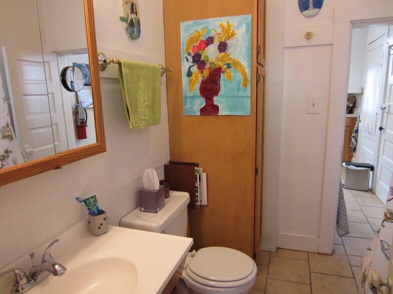 Building Photo - 1015 Kentucky St