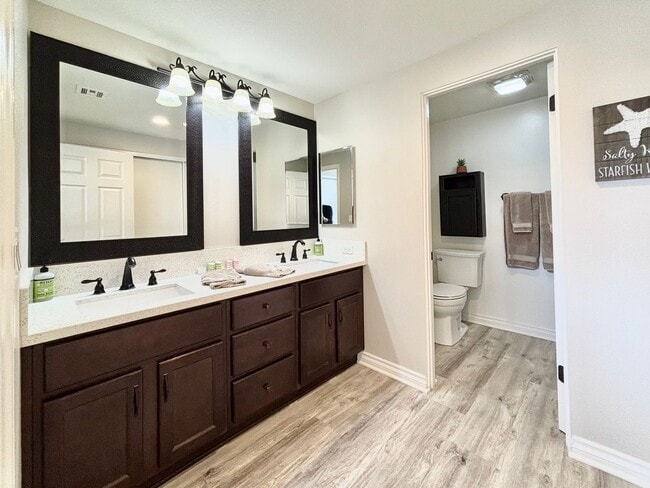 Building Photo - Oxnard | 3 Bed 2.5 Bath | Harborfront Have...