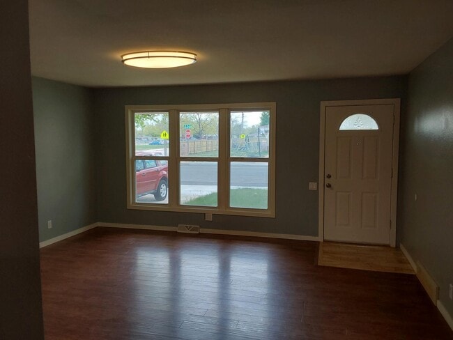 Building Photo - 2201 12th St