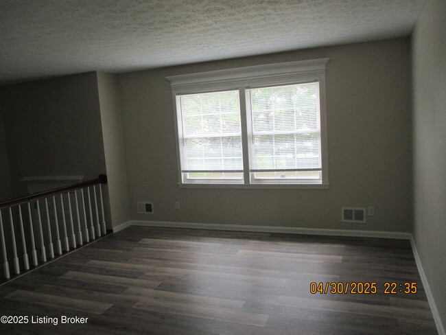 Building Photo - 4761 Shenandoah Dr