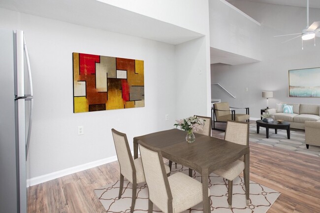 Building Photo - The Lofts at Crown Point 3 bed 1 bath Loft