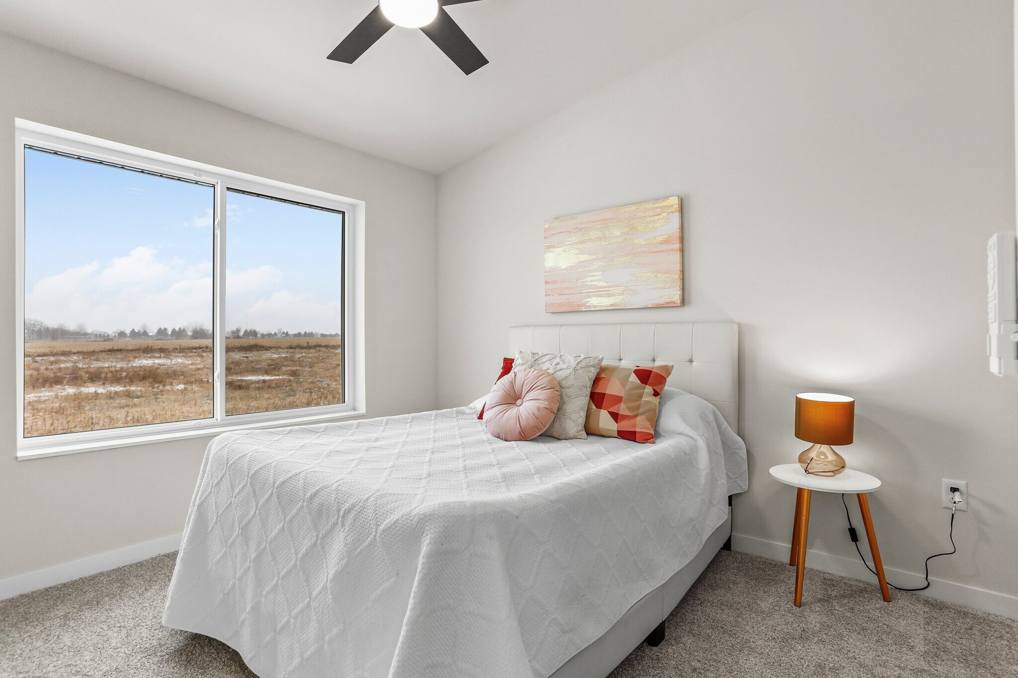 Building Photo - 940 Canter Dr