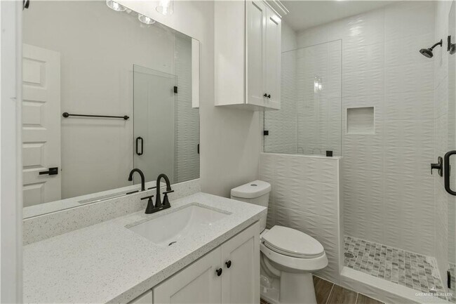 Building Photo - 14 N 17th St