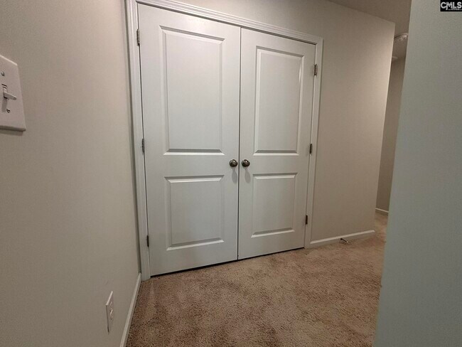 Building Photo - 140 Kings Parish Ct