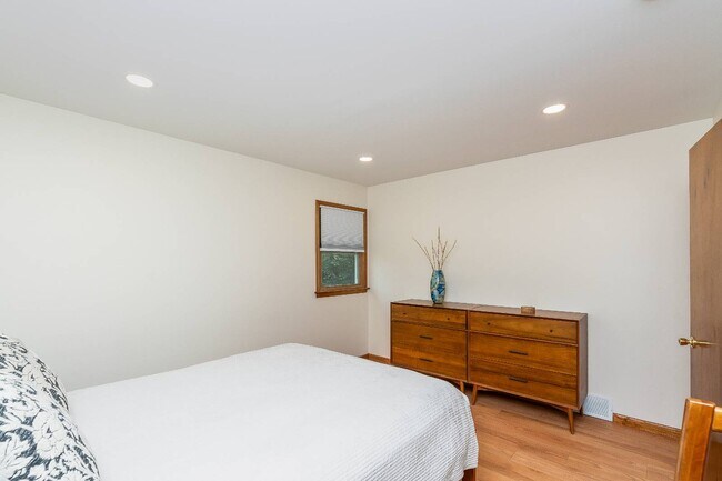 Building Photo - 80 Wertman Ln