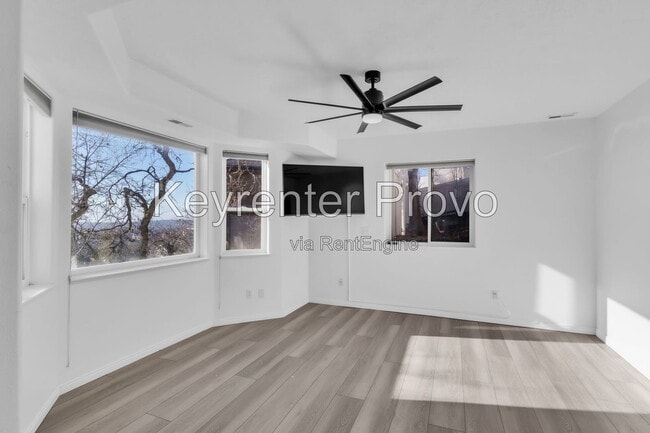Building Photo - 1559 Oak Cliff Dr