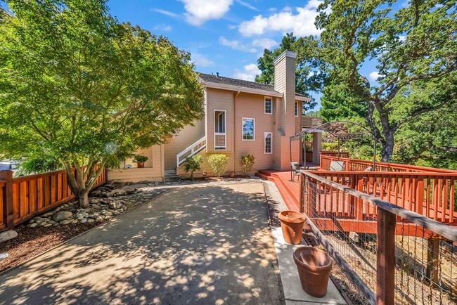 Building Photo - Danville Ranch 3/2 Jewel Available Now!