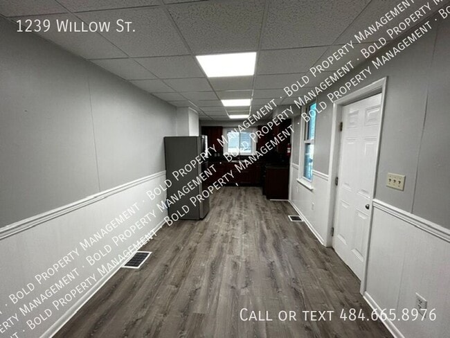 Building Photo - 1239 Willow St