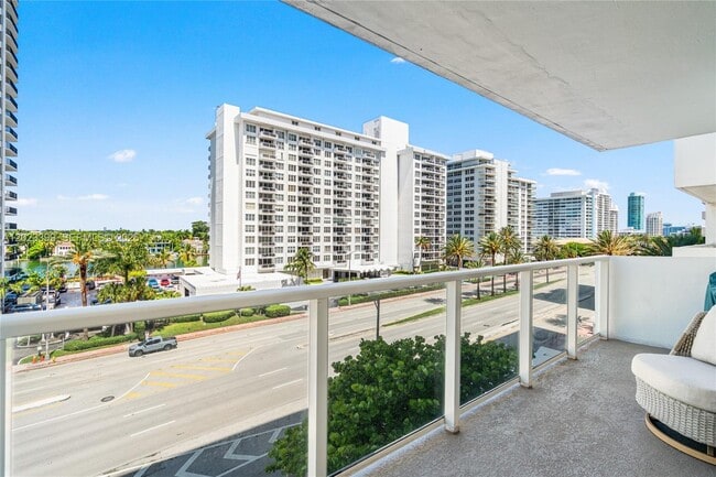 Building Photo - 5701 Collins Ave