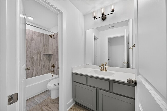 Building Photo - 2803 Sweet Honey Ln
