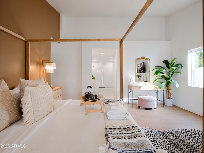 Building Photo - 15218 N 61st St