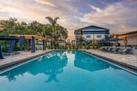 Building Photo - Altura Largo