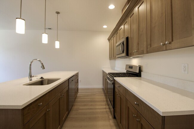 Building Photo - HANKEL1892-1898