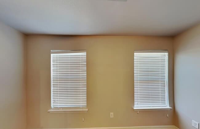 Building Photo - Charming 4-Bedroom Retreat Designed for Everyday Comfort