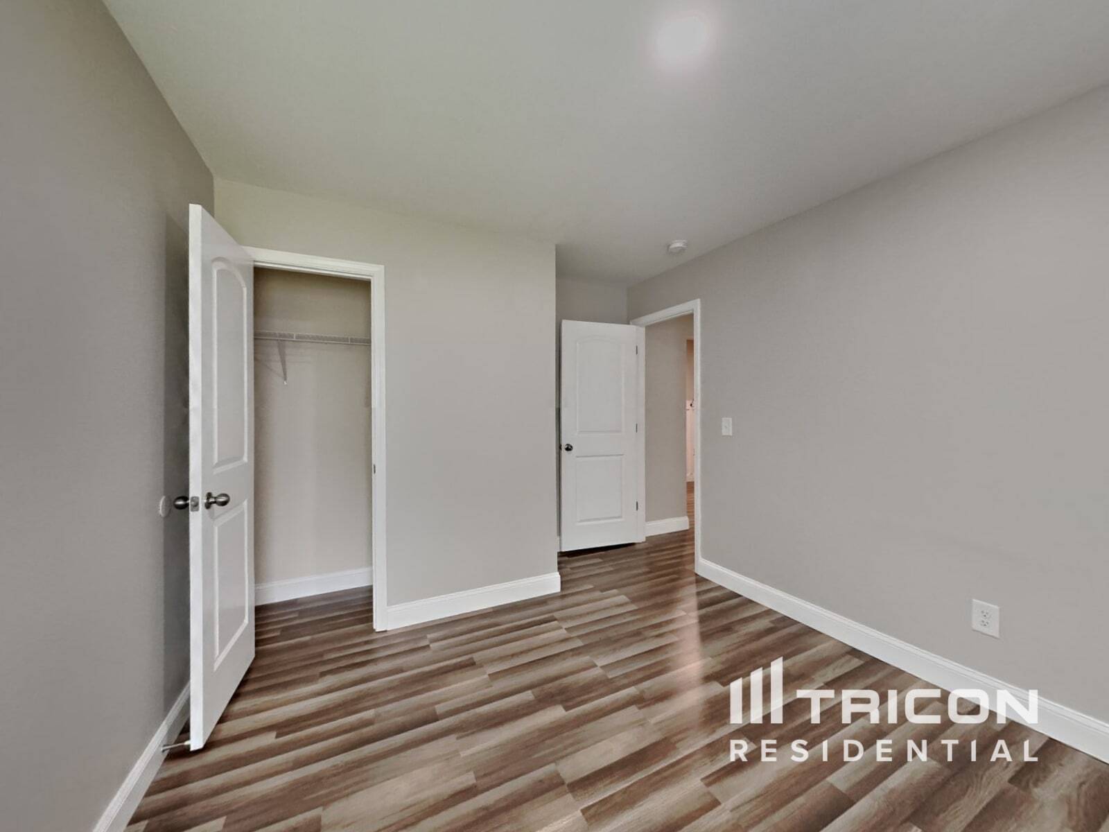 Building Photo - 19 Summerwood Ln