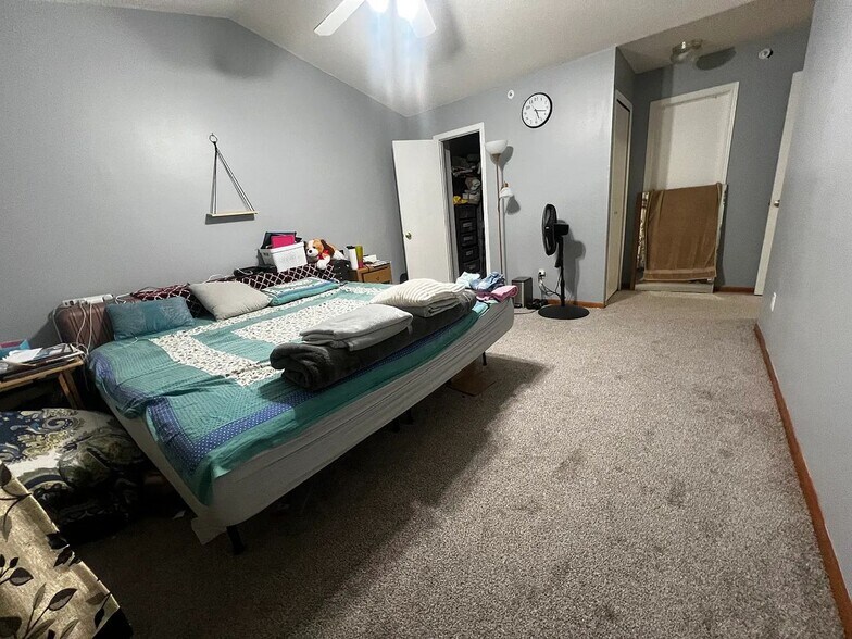 huge master bedroom - 13196 Spencer Sweet Pea Ln