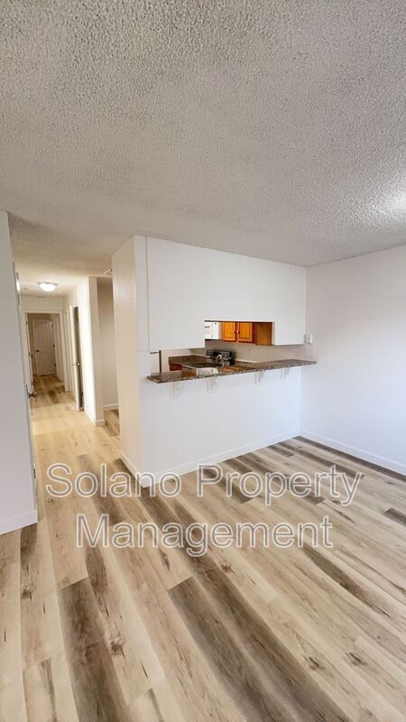 Building Photo - 1625 Park Ln