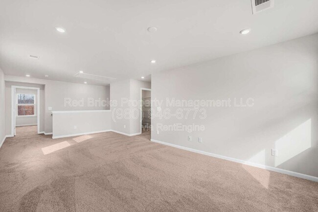 Building Photo - 2201 Lavender Mdws Ct