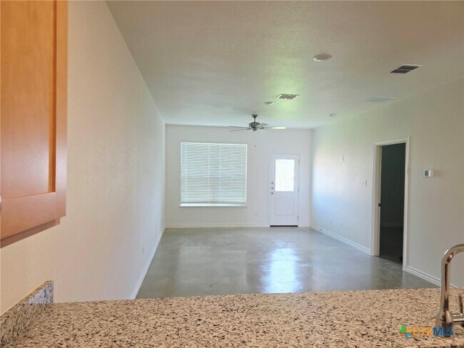 Building Photo - 3805 Sugar Hackberry Trl