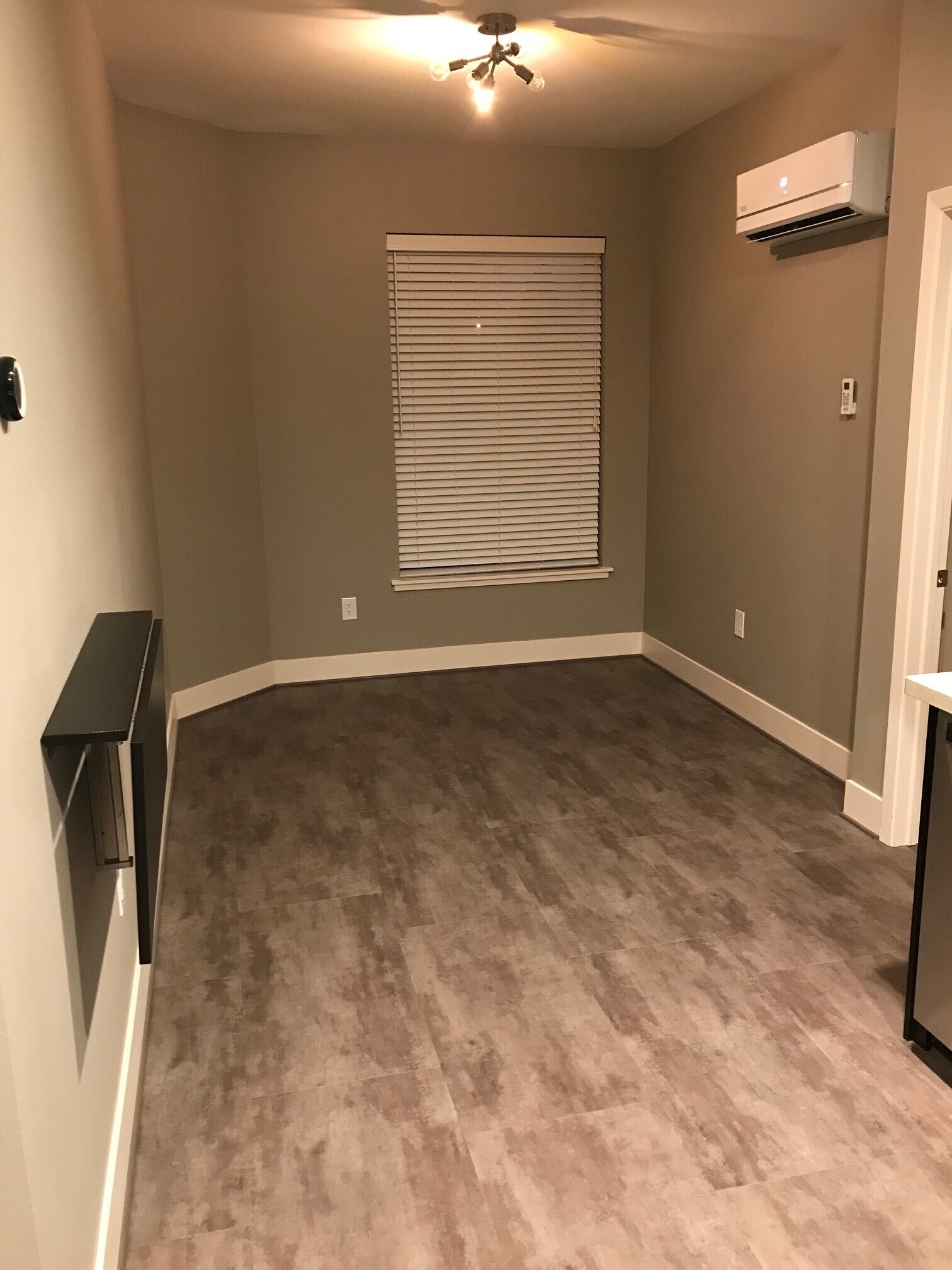 Living Room - 414 Kirman Ave.