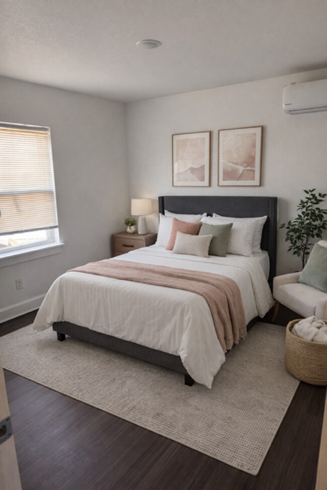 Building Photo - 1116 W 39th St