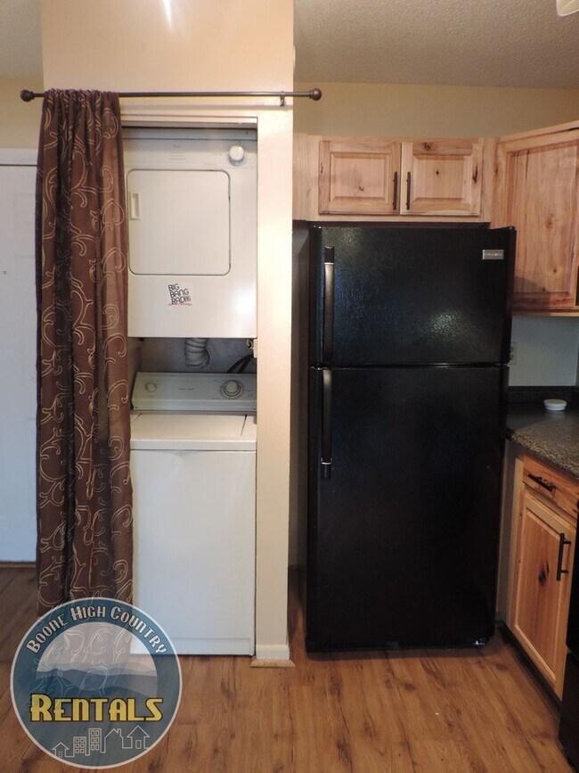 Building Photo - 2bd Condo With Great Location!