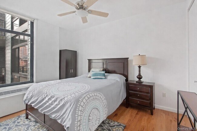 Building Photo - 48-21 5th St