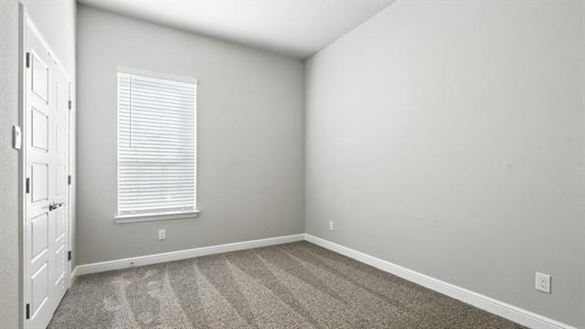 Building Photo - 302 Lelo Ln