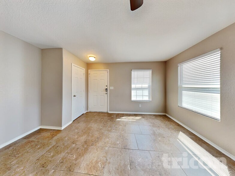 Building Photo - 10911 Bosal Trail