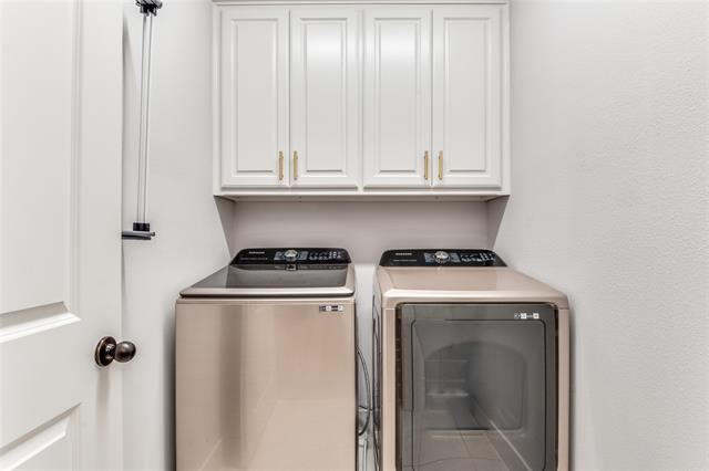 Building Photo - 3691 Rosemont Dr