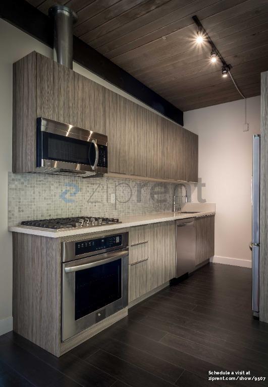 Building Photo - 7912 Willow Glen Rd