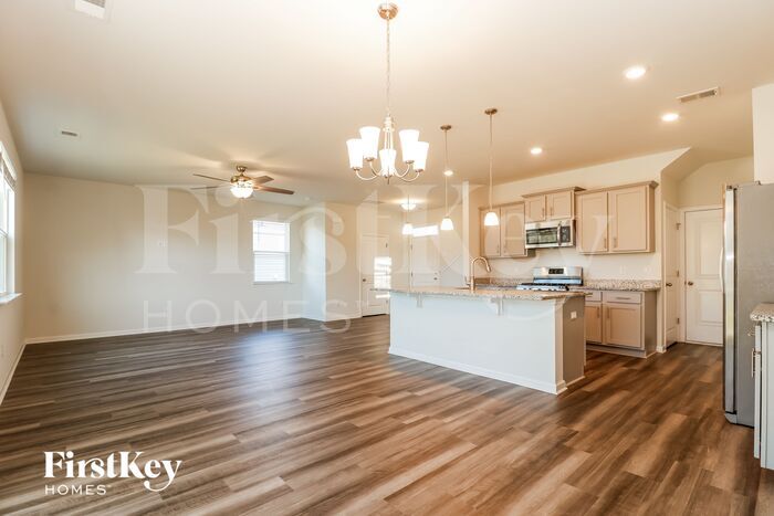 Building Photo - 591 Wayton Cir