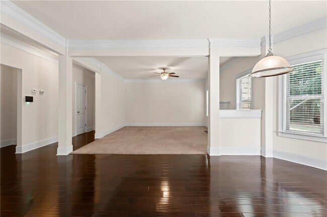 Building Photo - 165 Regency Pl