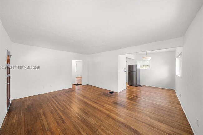 Building Photo - 5730 SW 42nd Terrace