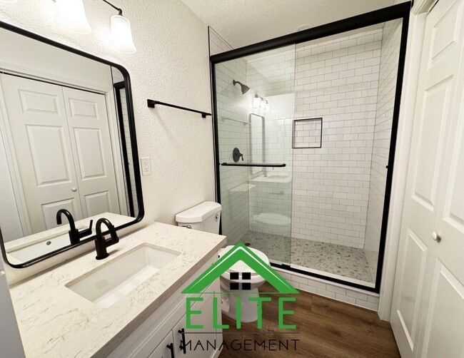 Building Photo - Spacious 2 Bedroom, 1 Bathroom ADU in Desi...