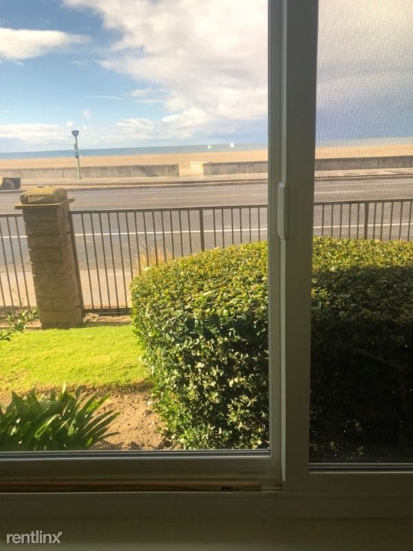 Building Photo - 3 br, 2 bath Condo - 341 E Surfside Dr