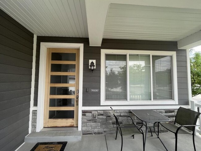 Building Photo - 9729 Fira Ln