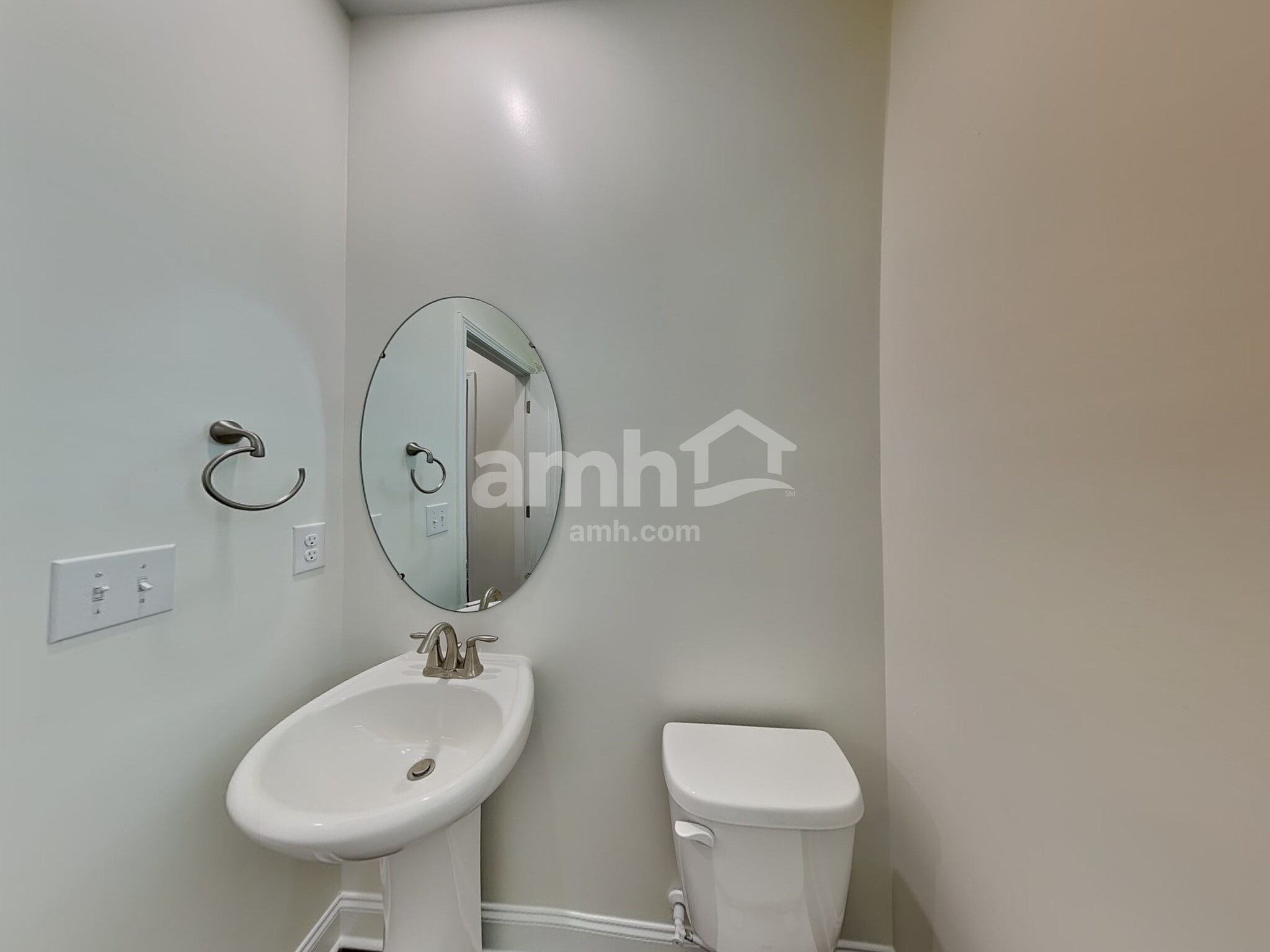 Building Photo - 4306 Spregan Way