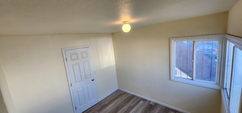 Building Photo - 408 W Laurel St