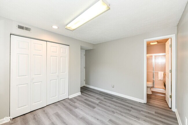 Building Photo - 8506 Friendship Ln