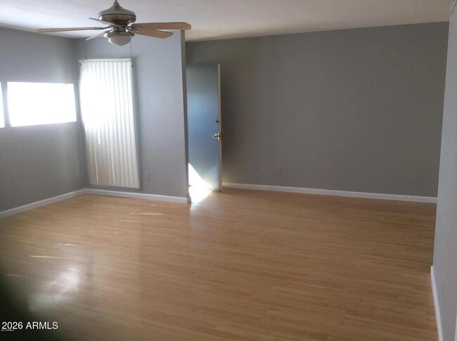 Building Photo - 2694 E Oakleaf Dr