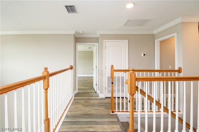 Building Photo - 2380 Fallglo St