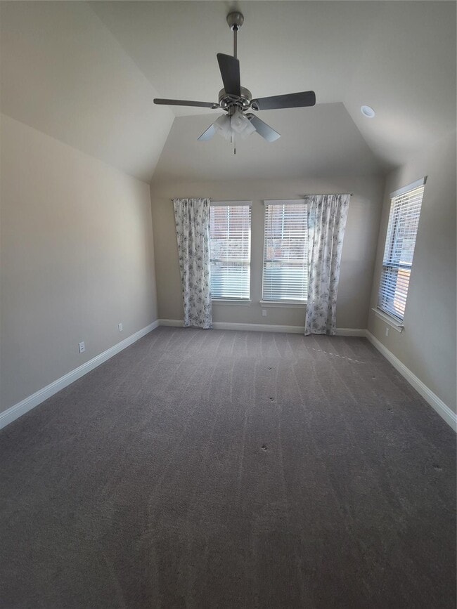 Building Photo - 10317 Linger Ln