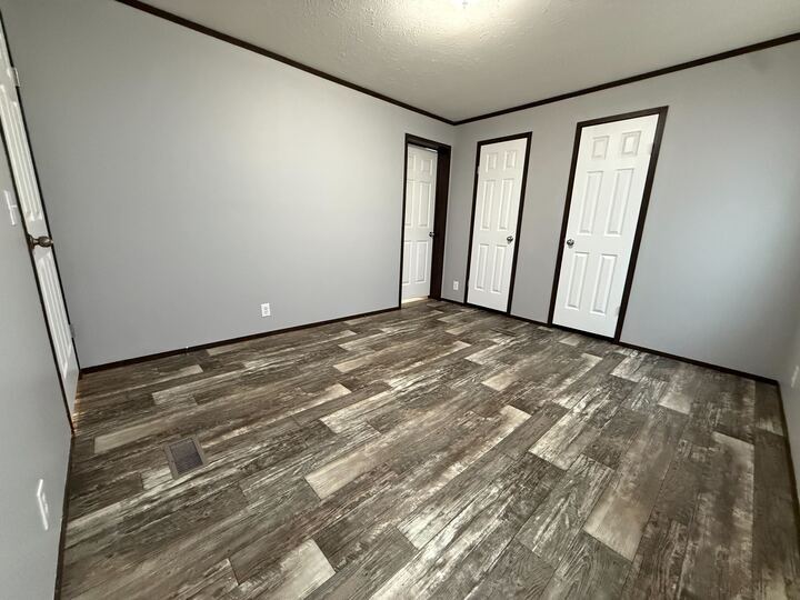 Building Photo - 11960 Springbrook Ct