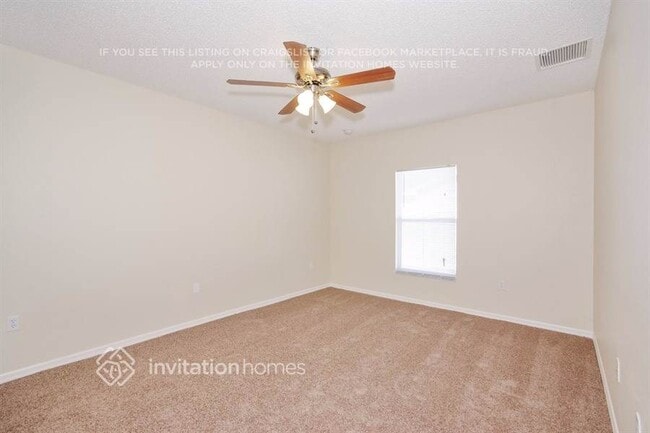 Building Photo - 627 Koala Ct