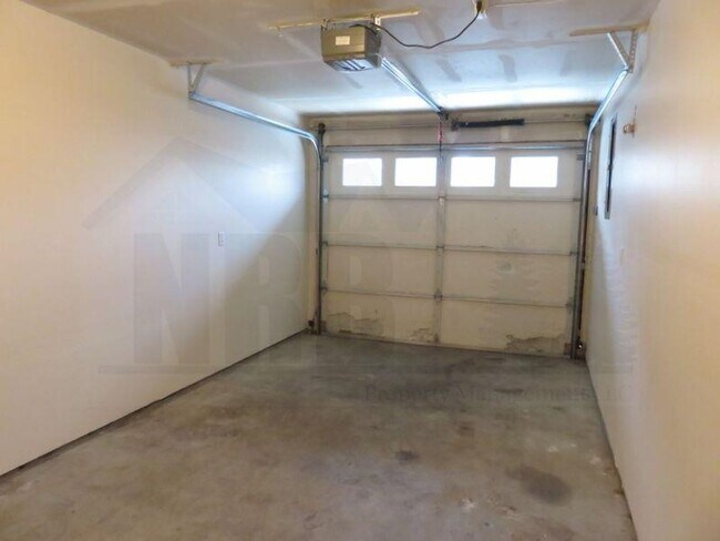 Building Photo - BPoint Properties (4324) EOM SELLING 6/1/25